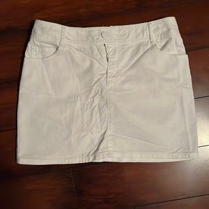 Michael Kors white jeans skirt size 6